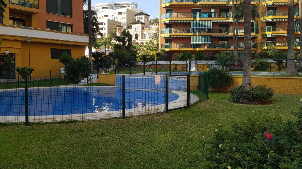 טורמולינוס Impresionante Primera Linea De Playa, Bajondillo Beach מראה חיצוני תמונה