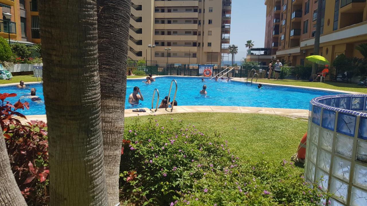 טורמולינוס Impresionante Primera Linea De Playa, Bajondillo Beach מראה חיצוני תמונה