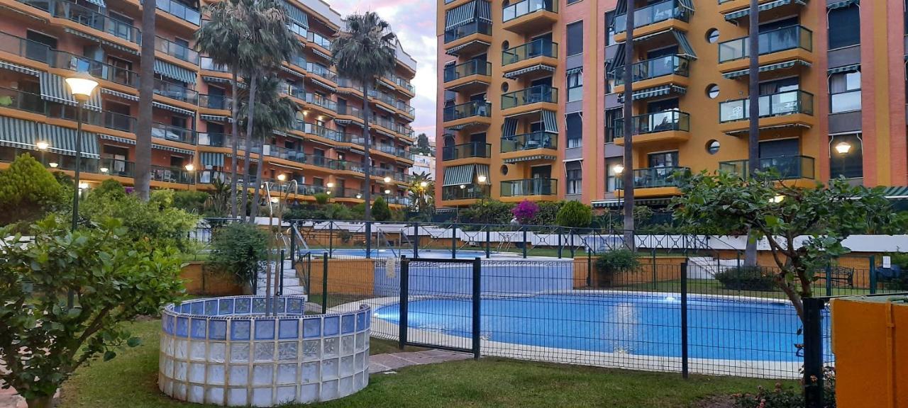 טורמולינוס Impresionante Primera Linea De Playa, Bajondillo Beach מראה חיצוני תמונה